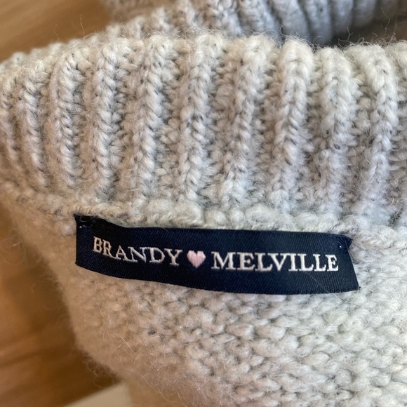 Brandy Melville One Size Wool Blend Cassia Turtleneck Sweater Cream Ivory Small - Picture 7 of 9